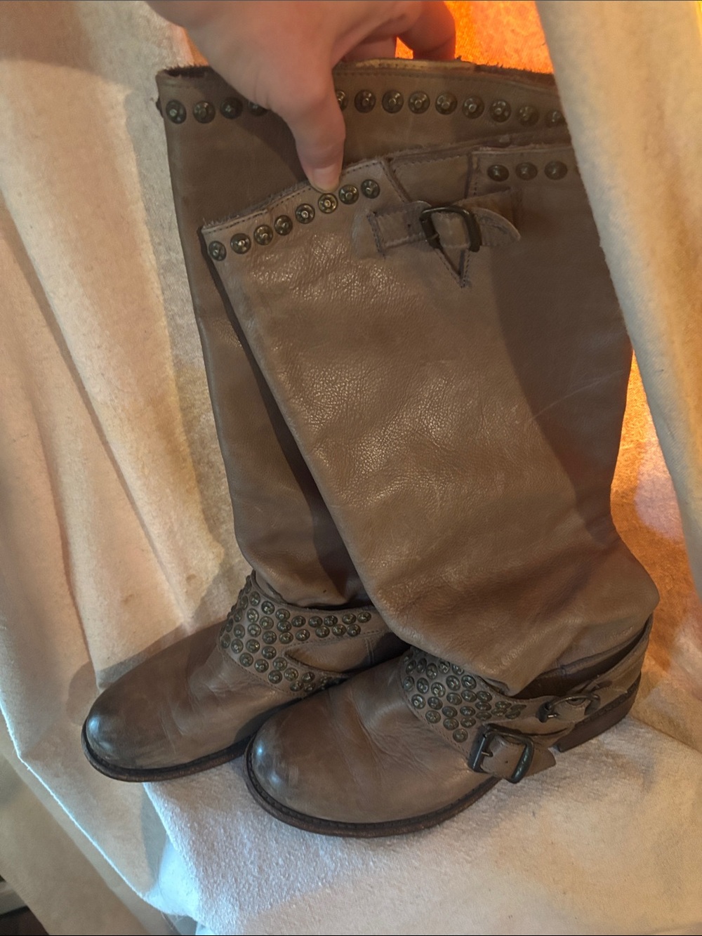 Frye Jenna Studded Tall
Taupe Leather Studded Tall Boots
Size 9B